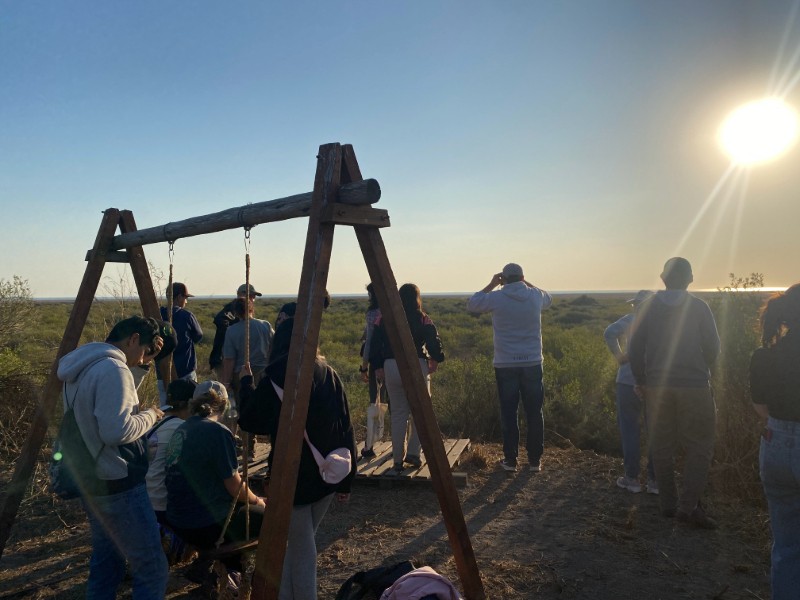 Programa Educativo “Experiencia Ambientalia”, una delegación de estudiantes y educadores de Lee Vining, California, Estados Unidos, visitó la ciudad de Morteros